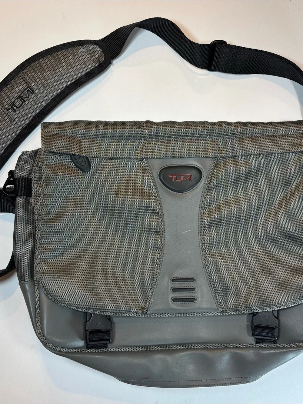 Tumi Gray Ballistic Tech T2 Nylon Expandable Messenger Computer Briefcase